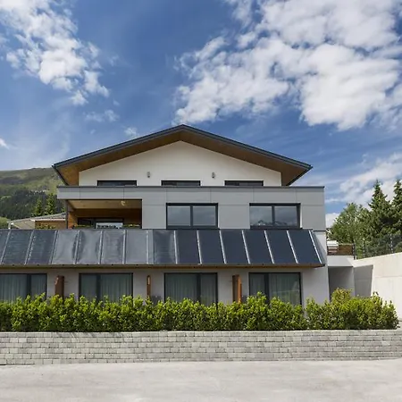 ゲストハウス Lavida フィス